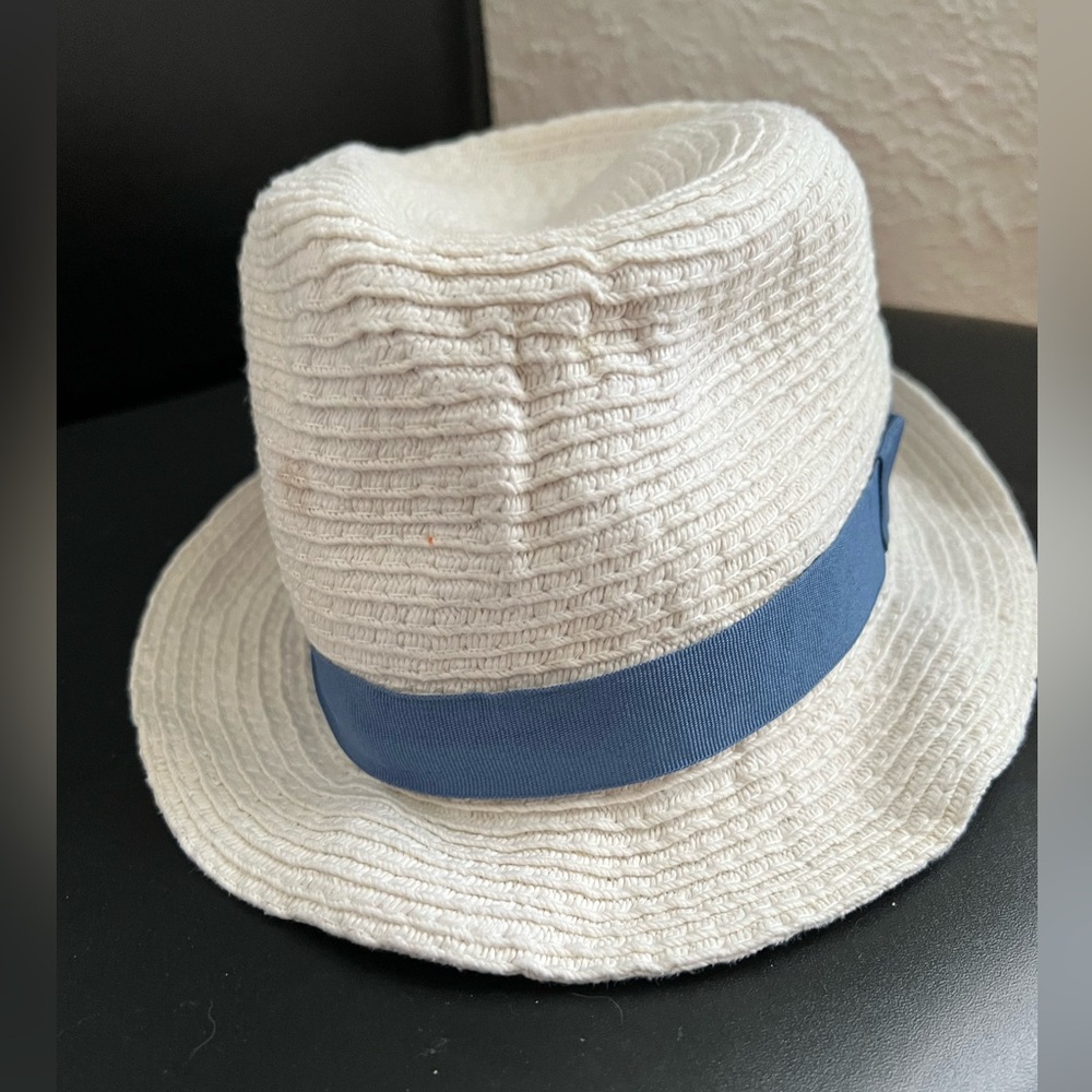 Woman’s White Hat .